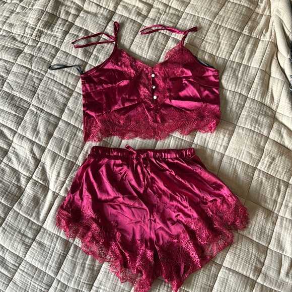 PJ set - Picture 1 of 3